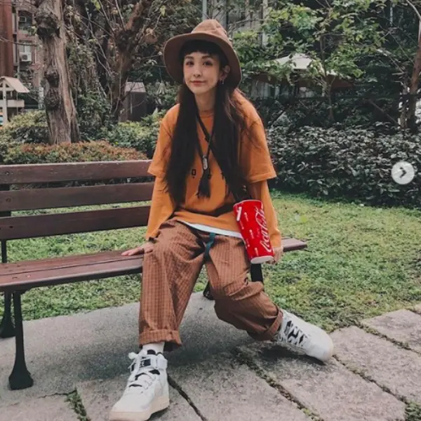 Patagonia、Stussy ... 「山系妹子」首選 5 品牌讓妳運動、露營照樣正～