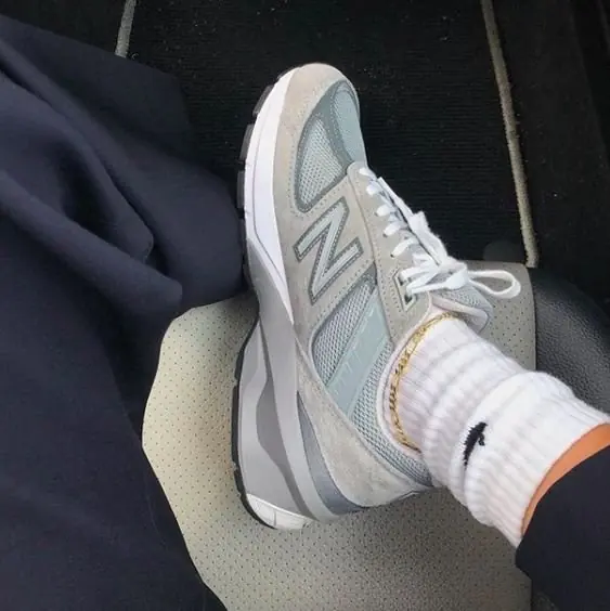 New Balance 452、703、X-90 ！ 4 雙「超平價」 NB 便宜台幣 3 千就能入手～