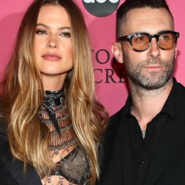 Maroon5 主唱公開表態支持 #BLM 黑人平權，網友卻翻舊帳不領情！