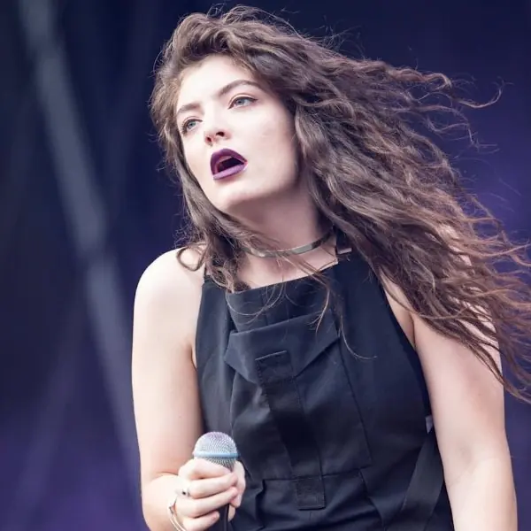 創作才女 Lorde 被爆要開牙醫診所，開副業外掛、專輯遙遙無期？