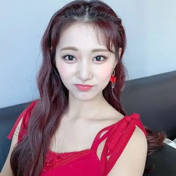 TWICE 周子瑜青春期自曝長年不長痘全靠「不吃這個東西」！