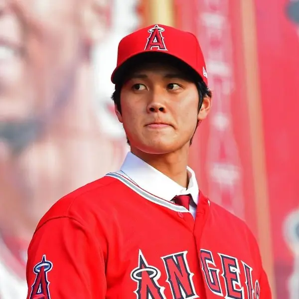 大谷翔平秀「超巨身材」輕鬆硬舉 495 磅，球迷驚：大肌肌就是這樣練的