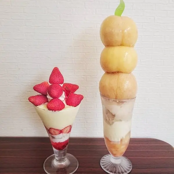 大阪超暴力美食「蜜桃巴菲」份量超滿足！