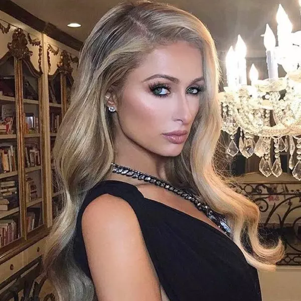 富二代不等於無腦！盤點名媛始祖「Paris Hilton」的目中無人金句：我活著便證明了金髮女生並不愚蠢！