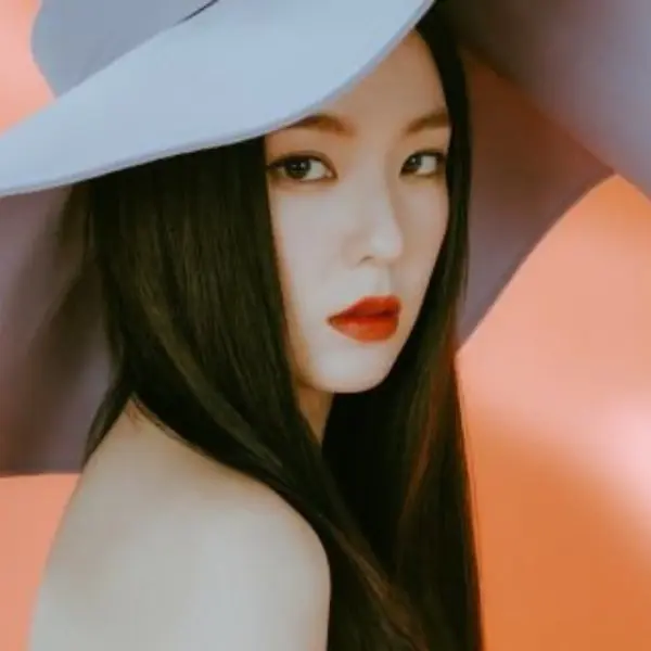 Red Velvet Irene、瑟琪「野味妝」超吸睛！新輯曝光帥到被掰彎！