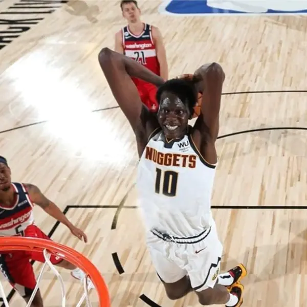 NBA 金塊新秀 Bol Bol 生涯首戰狂轟 16+10+6，超神表現為何當年第 44 順位才被選中？