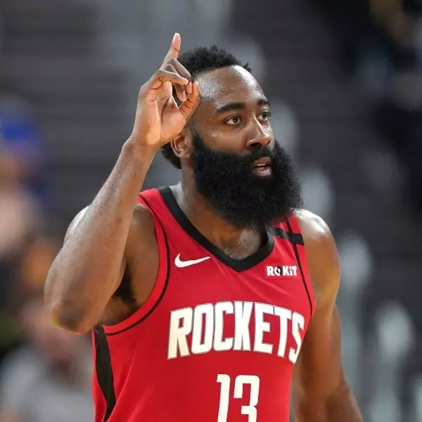 Harden 大秀「迷幻後撤步」吃掉 Ja Morant，狂轟 31 分準大三元無人能擋