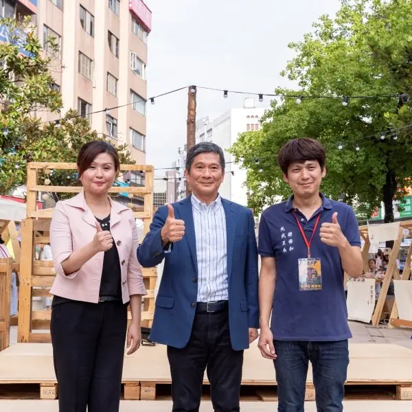 「顆顆書店」全新必逛文創市集 : 文創質感攤位x LIVE街頭表演x主題展覽 打造台北東區新地標