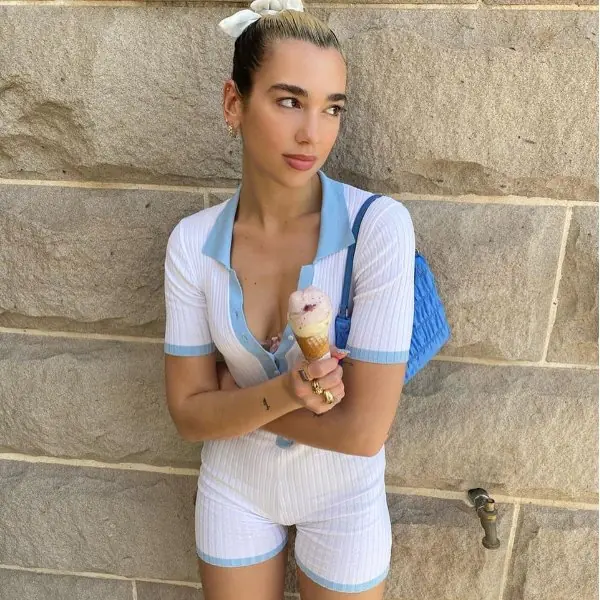 英國女聲 Dua lipa 大嗑黑糖珍奶冰棒，網友超嗨：From Taiwan！