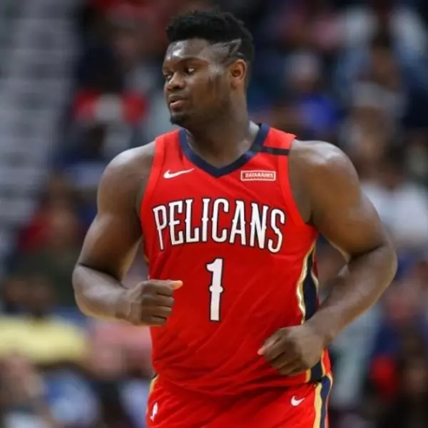 NBA「胖虎」Zion 上演空中接力炸籃框，全場 23 分率鵜鶘擊敗灰熊