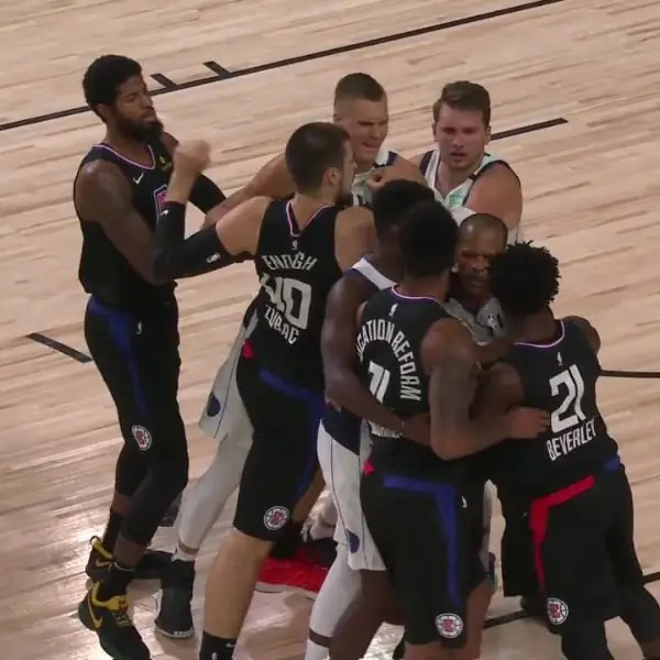 KP 爭議判決引發眾多球星憤怒！詹皇直呼裁判超假，Doncic：這根本一點都不公平