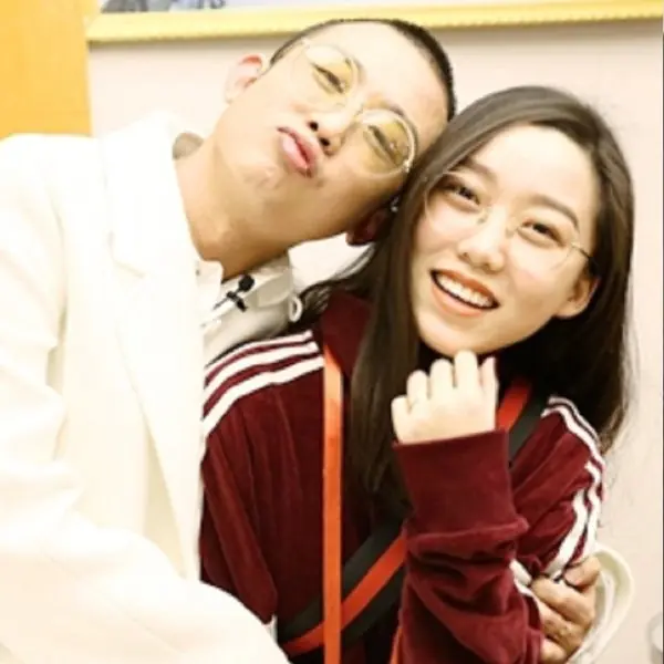 社會 GAI 遇上老婆王斯然一秒變柔情男，《新生日記 2》兇狠饒舌歌手私下愛撒嬌！