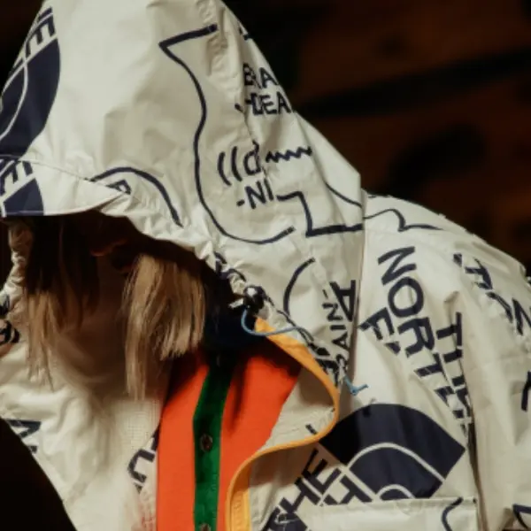 潮流老司機發車囉！The North Face、BAPE⋯「聯名好貨」即刻登台，網友：「月底直接被榨乾！」