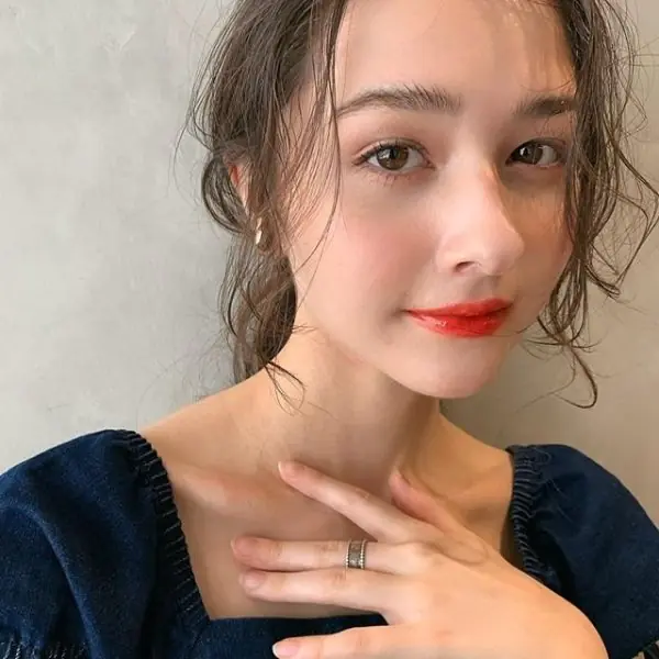 消費者的喜好最誠實！十大「默默賣光」的專櫃彩妝榜單出爐：簡直相見恨晚啊...