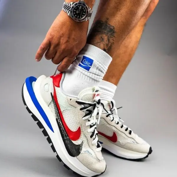 今年球鞋攻佔時尚圈？Dior、sacai、Off-White⋯盤點 2020 年「稱霸時裝秀」的 10 雙猛鞋！
