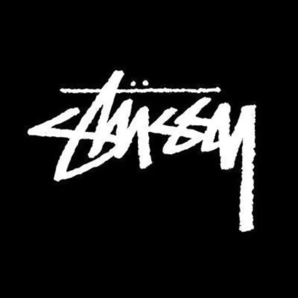 Supreme 創辦人曾是店經理、台灣買的到多虧陳冠希？關於街牌始祖 Stussy 的 10 件有趣軼聞！