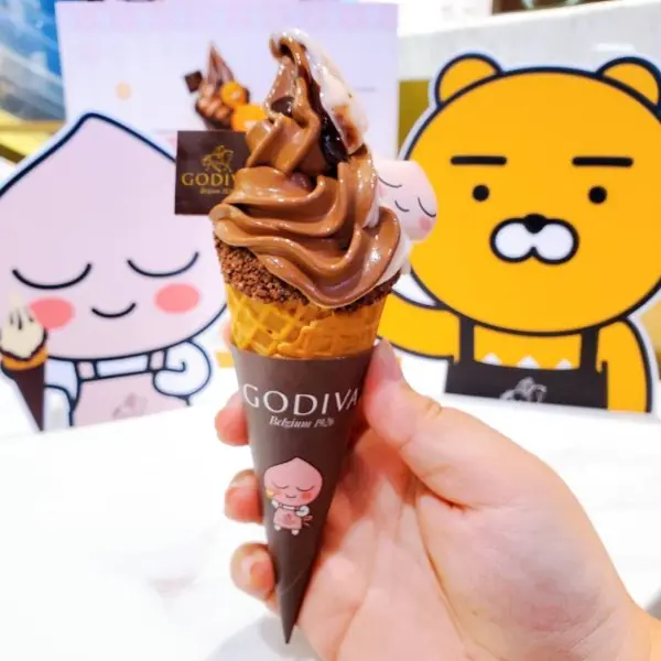 敲碗已久的 GODIVA 聯名來啦！還有 KAKAO FRIENDS 台灣首家旗艦店在「這裡」！
