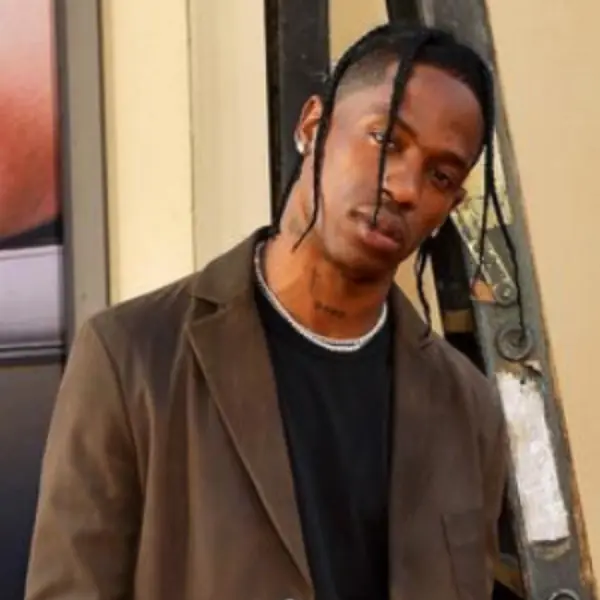 Travis Scott 也瘋！完美「大地色穿搭」只要把握 3 大超簡單技巧，網友：「第一點也太輕鬆上手！」