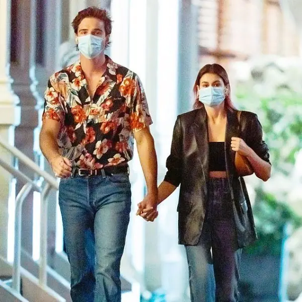 高顏值情侶檔誕生！名模星二代 Kaia Gerber 戀上《親親小站》男主角 Jacob Elordi！