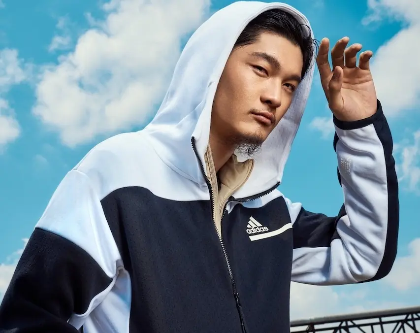 Leo王專訪：開錯路也沒關係，穿上 adidas Z.N.E. 連帽外套重新出發！一窺饒舌鬼才調皮玩味卻超專注的生活態度！