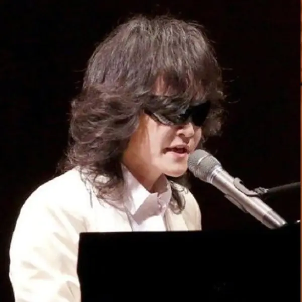 不能開演唱會怎麼辦？X JAPAN 主唱 Toshl 竟舉辦一對一獨享演唱會，網友：寵粉大神！