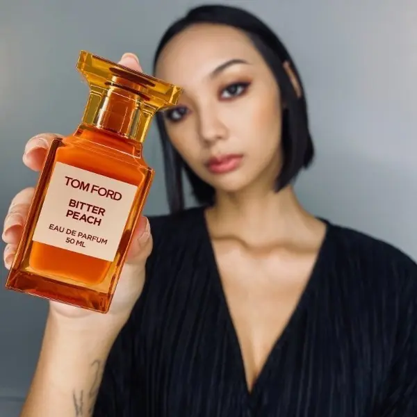 蜜桃成熟時、肌膚之親...特搜 3 款讓人臉紅心跳的「性暗示香水」！網友：今晚我想來點不一樣...