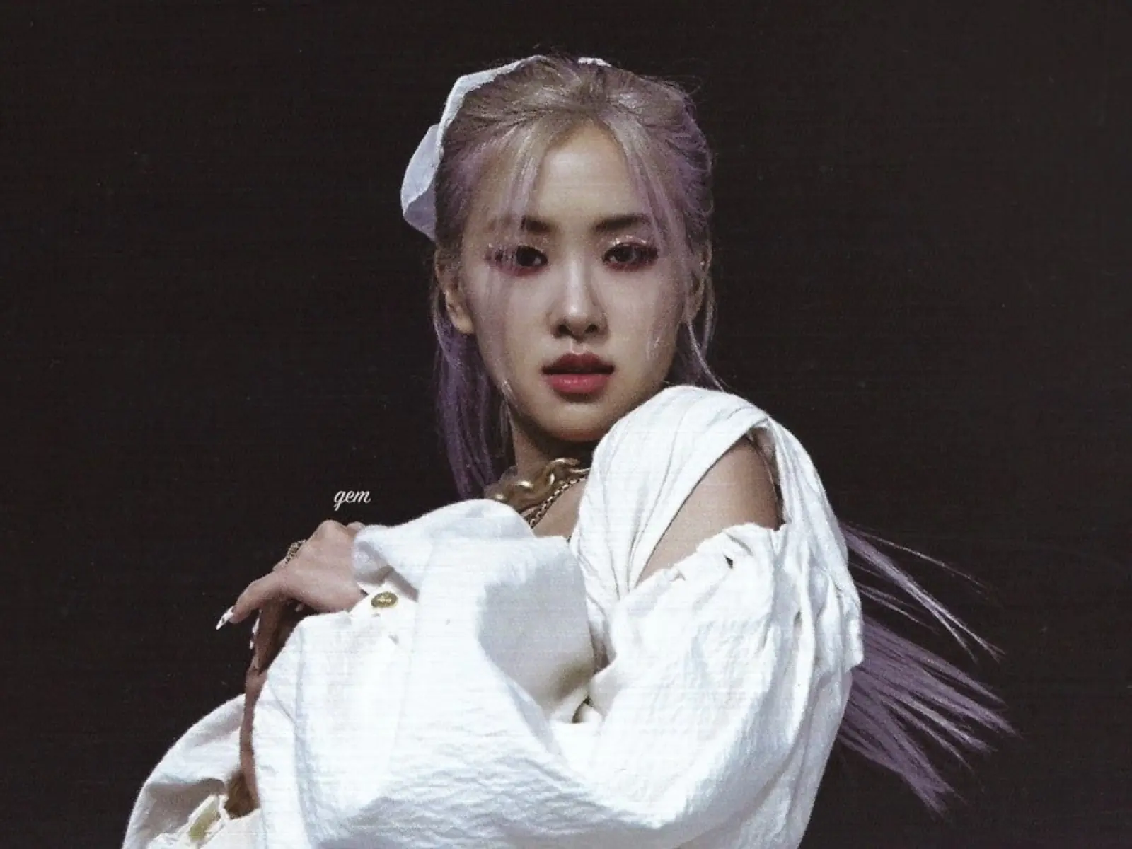 回顧 BLACKPINK Rosé 的顏值變化史：從嬰兒肥變身美豔歌姬靠 2 招妝容技巧！
