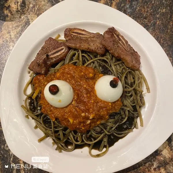 可愛又搞怪的萬聖節美食來啦！全台九間萬聖節限定美食，南瓜刨冰、殭屍造形甜甜圈、黑古拉冰沙錯過就要等到明年啦！