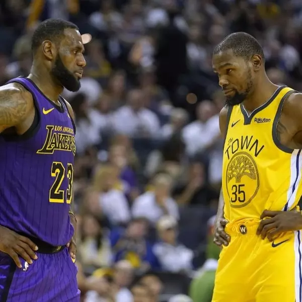 又被抹黑？Kevin Durant 酸詹皇貼文曝光遭網友痛罵，本人尷尬澄清：那是假新聞