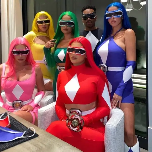 Go Go Power Rangers！凱莉珍娜扮成《金剛戰士》被網友嘲諷「塑膠戰隊」她親自反擊！