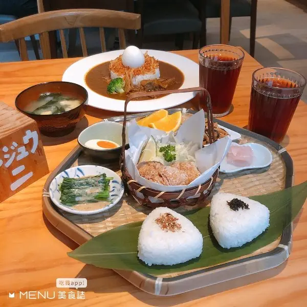 日式料理大集合！丼飯、壽司、定食、咖喱飯，最後再吃個冰完美 ENDING！