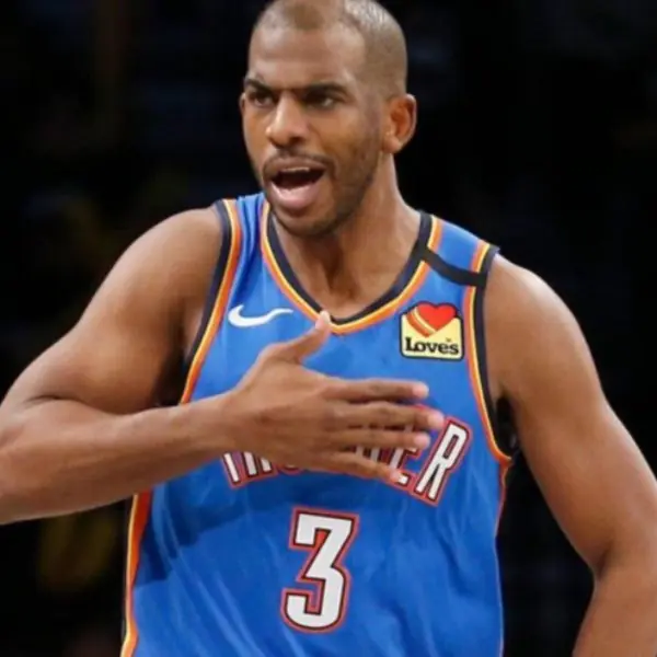 【老 J 推車】船長就是狂！盤點 NBA 球星 Chris Paul 名車收藏，那輛經典黑色雪佛蘭簡直帥爆！