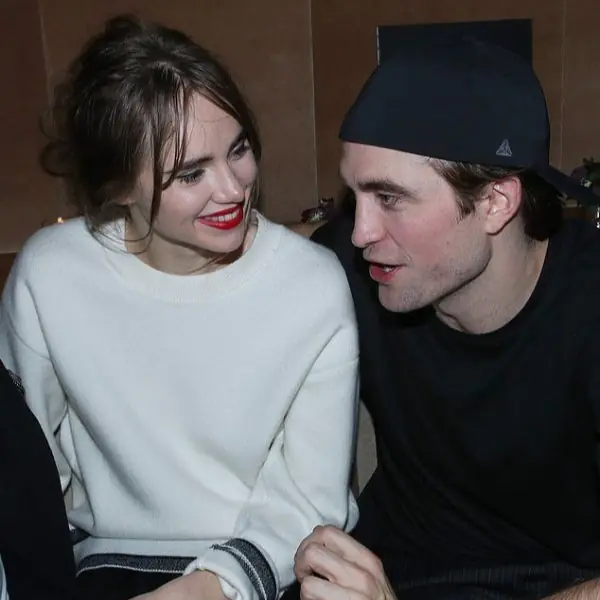 「蝙蝠俠」羅伯派汀森被爆已考慮訂婚，親自帶 28 歲名模女友 Suki Waterhouse 見父母！