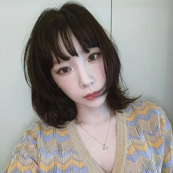 還在看臉型換髮型？早就不準了！Lisa、金多美⋯韓妞都靠「五官份量」成功剪出「命定髮型」！