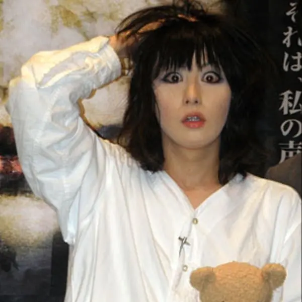《男女糾察隊》無厘頭女諧星「鳥居美雪」，秀出「滿身刺青」帥到引日本網友狂讚！