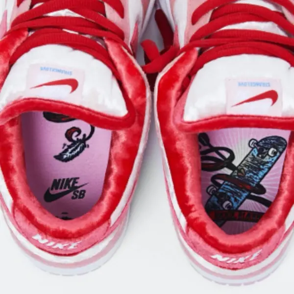 殘酷選擇題！你願意花 1 萬 8 台幣買 AirPods Max，還是 Off-White、 Nike 這三款 2020 年破萬潮鞋呢？