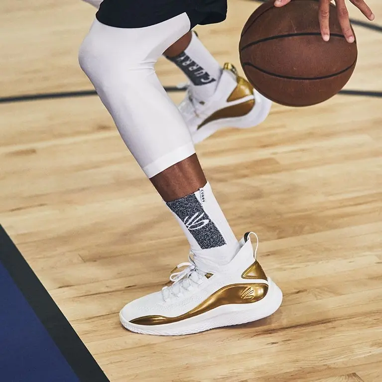 不只拚球技還要尬球鞋！John Wall、Anthony Davis等 NBA 球星最愛上腳戰靴，Fragment、Kobe 通通都有～