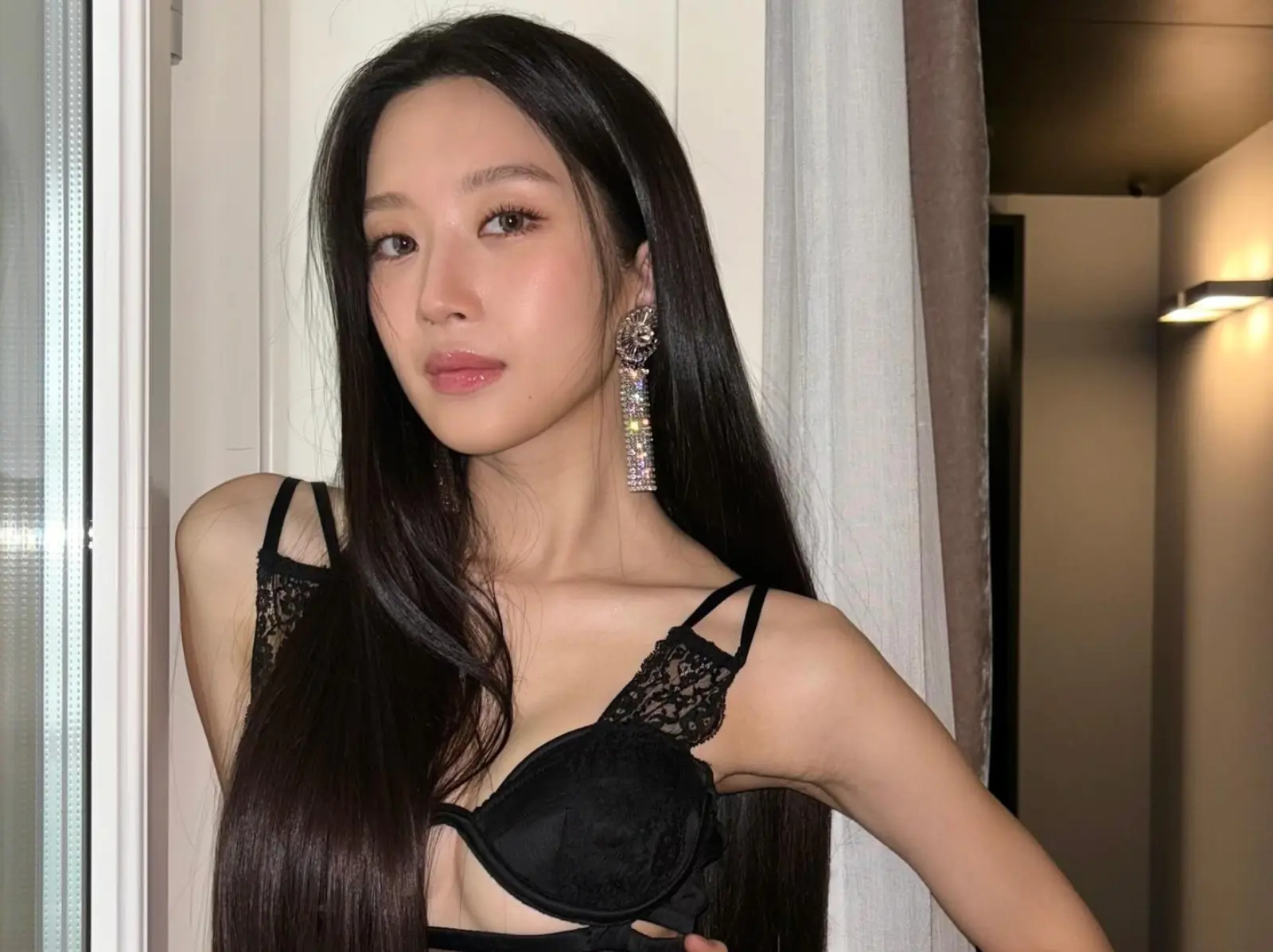 真的神還原！回顧《女神降臨》女主「文佳煐」3 大絕美時刻，自帶仙氣就靠這招穿搭心機！