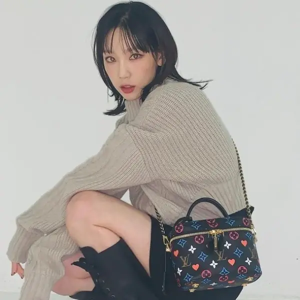 隨便一咖都賣爆！少女時代太妍 6 款「愛用名牌包」大公開，CHANEL、LV⋯總價將近台幣 55 萬！