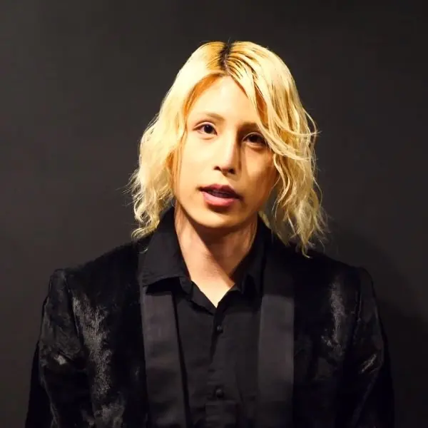 糗大了！「日本帝王級牛郎」羅蘭與 GACKT 創立品牌涉抄襲，正式道歉並全面撤除計畫！