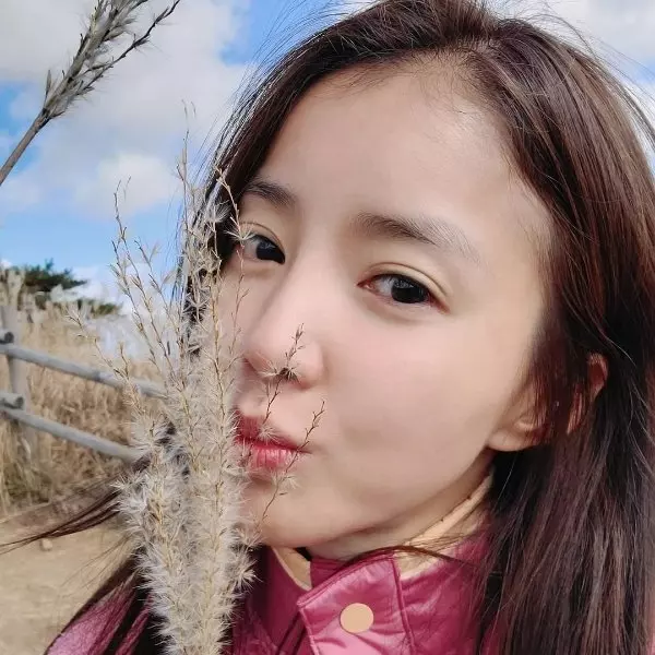 「我一看就有做啊！」《Sweet Home》李是英霸氣自招整型，靠 3 招凍齡保養十年不動刀！