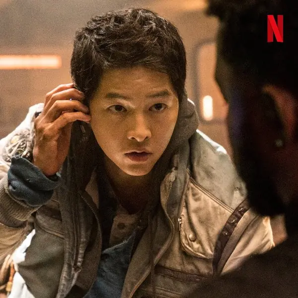 韓國電影已經拍到上外太空！ 宋仲基、金泰梨《勝利號》預告曝光，Netflix 下個月推出！