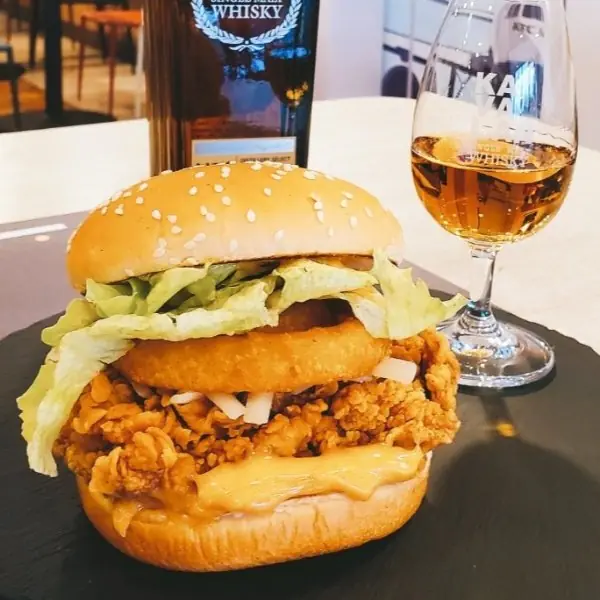 肥宅最愛的成人組合！肯德基、bbq. chicken 推出「雞＋酒」方案，喝酒配炸雞就是爽！