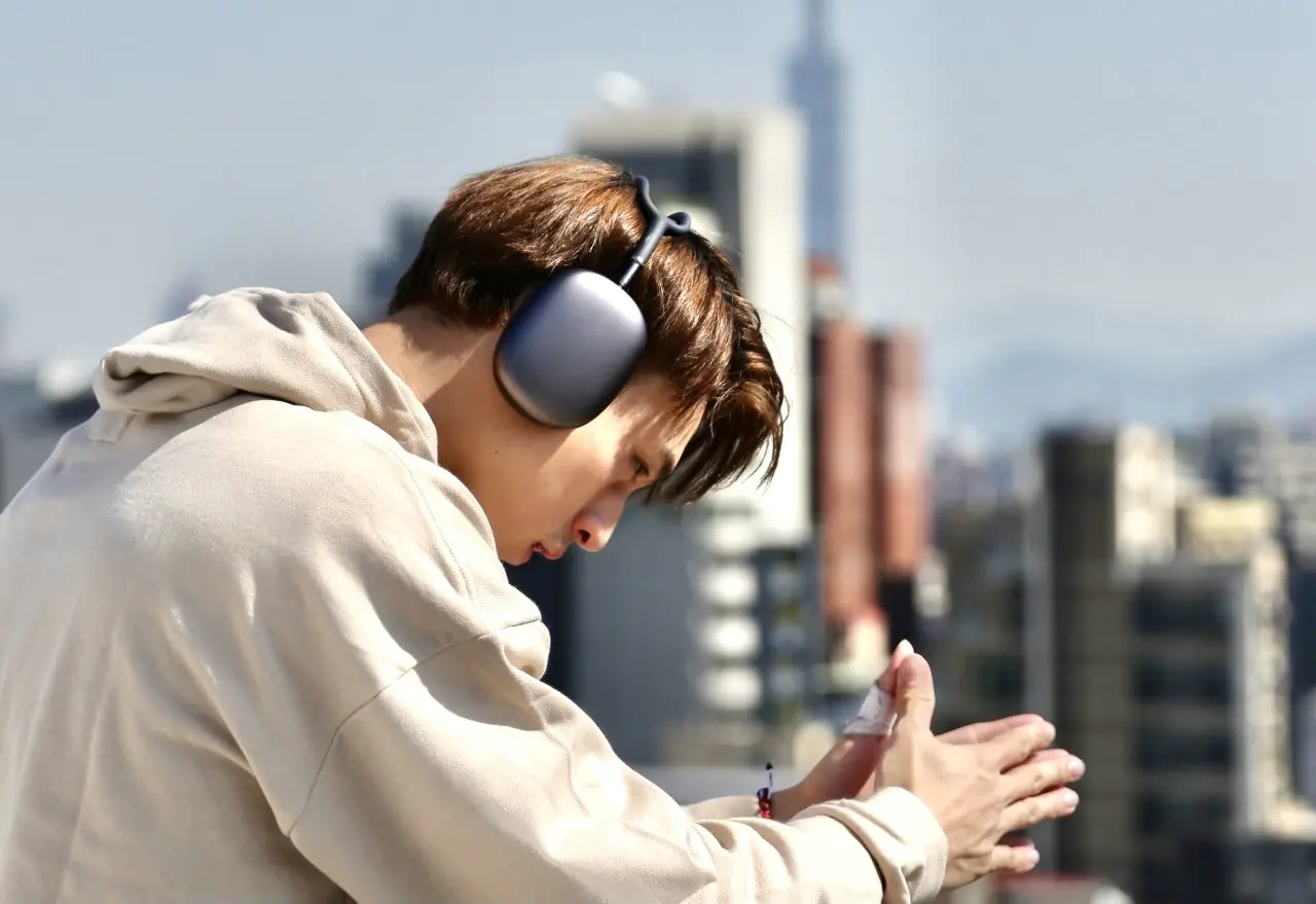 根本時尚配件！推薦 Apple AirPods Max、Beats 等 3 款高顏值全罩式耳機，戴上後帥度 +100～