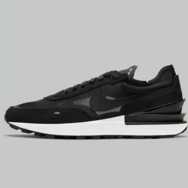 還在花破萬買 Sacai 聯名潮鞋？編輯推薦三款 Nike、New Balance「爆款替代方案」，最便宜 3,000 有找！