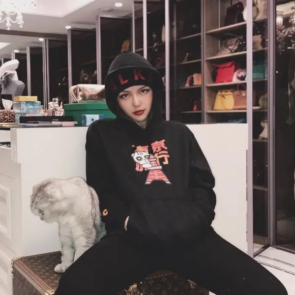 真的正面剛？周揚青潮流服飾進軍台北，開在羅志祥潮店對面？