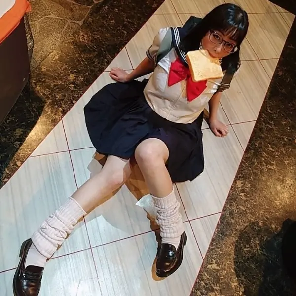 工口感滿滿！日本 SM 道具職人自製「吐司造型口塞」，神還原遲到學生妹咬吐司的設定！