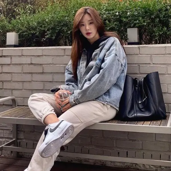 火辣比例用穿的？《前輩，那支口紅不要塗》李主儐用 3 招「穿搭技巧」從 163 長到 170！