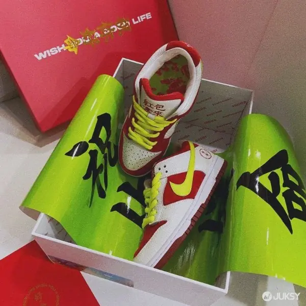 獨家開箱 / 周湯豪推出「激限量」Nike Dunk SB 細節滿炸，有錢也不一定買得到！？