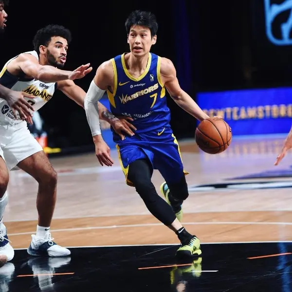 NBA／越來越火！林書豪關鍵時刻飆進不講理三分，替補上陣狂炸 27 分 7 助攻率勇士逆轉取勝